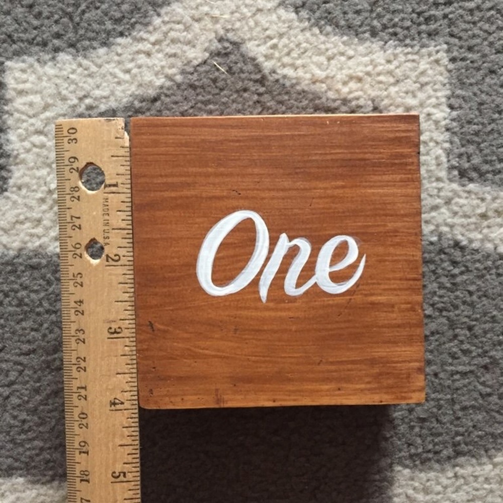 Handmade rustic table numbers - Picture 3 of 6